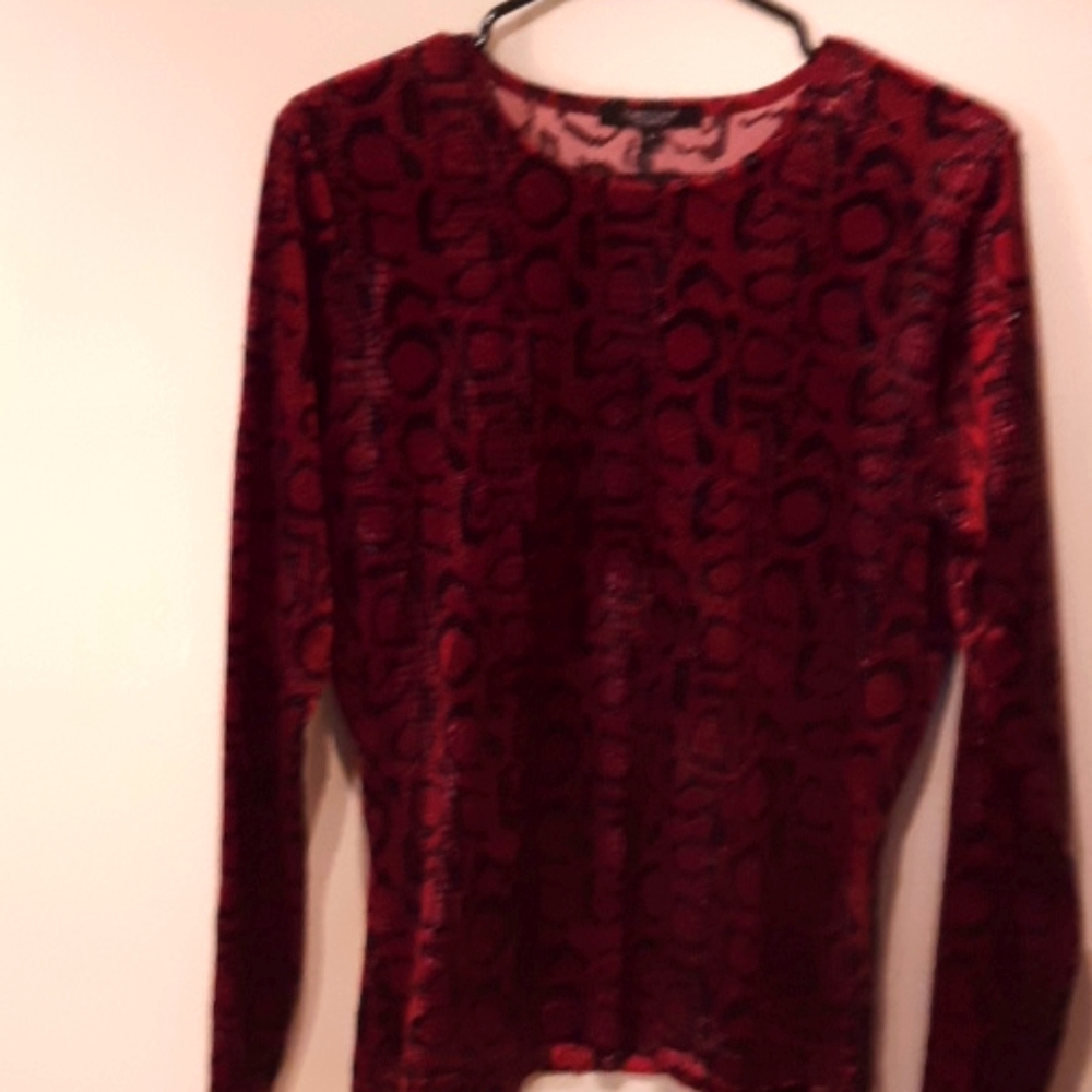 Women's Top Red animal PRINT